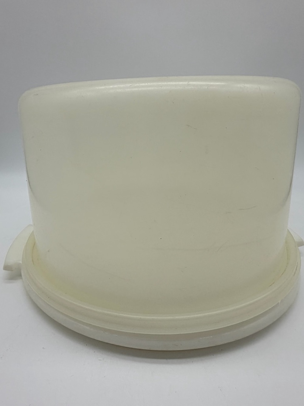 Vintage Tupperware Cake Holder With Lid